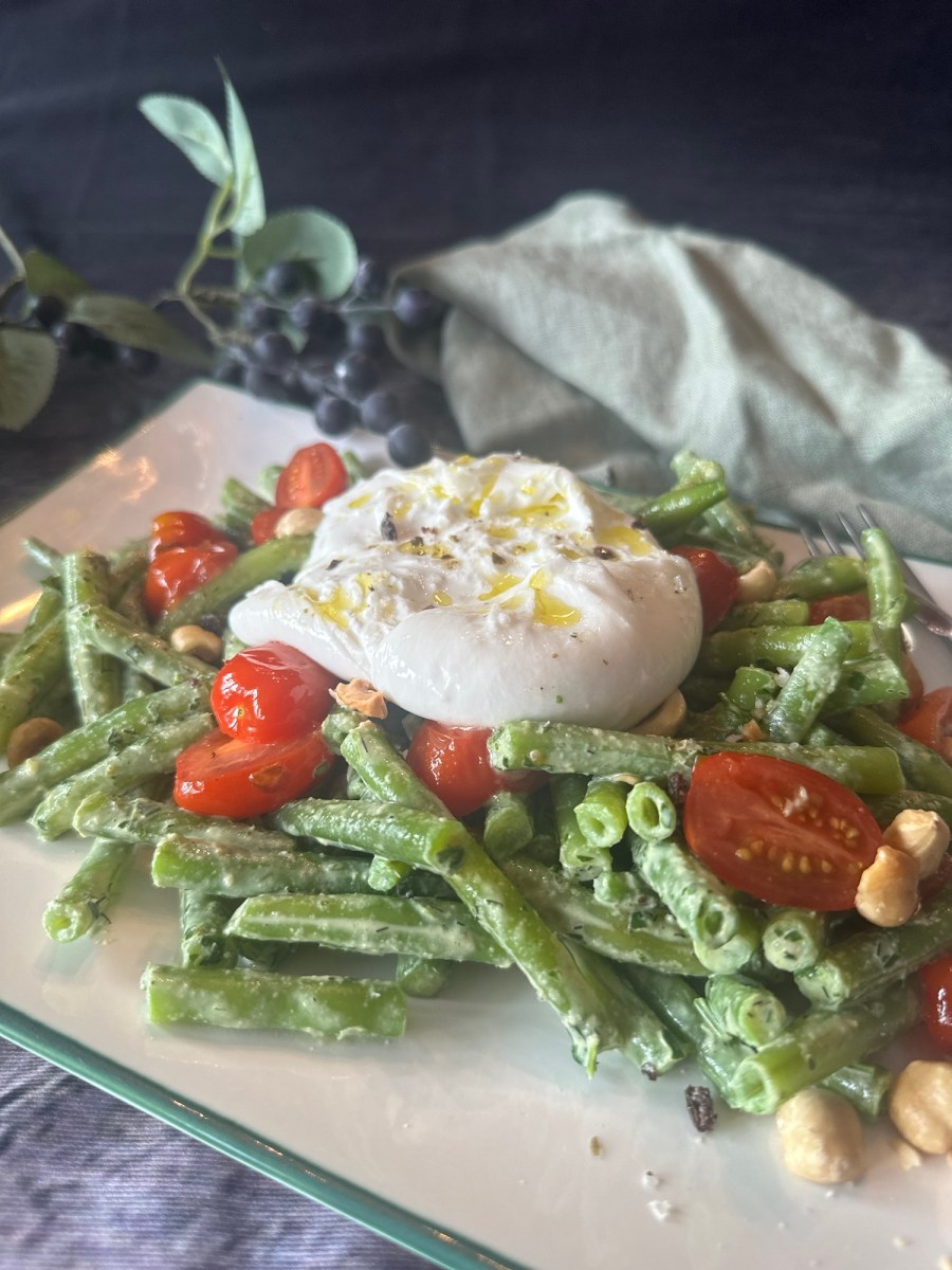 Bohnensalat mit Tomaten und Tahin-Dressing – Das große Carolinarikum Bohnensalat mit Tomaten und Tahin-Dressing – Das große Carolinarikum
